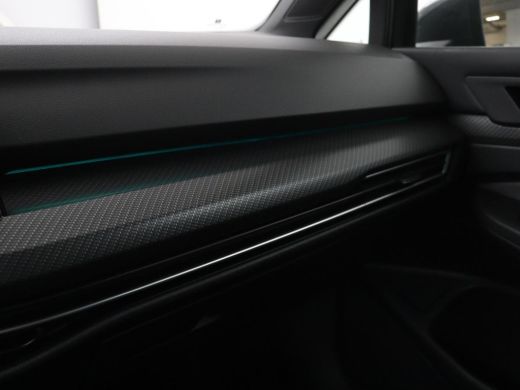 Volkswagen Golf Variant 1.5 eTSI R-Line | Stoel & stuurverwarming | Camera | Sportstoelen | Sfeerverlichting | Digital Co... ActivLease financial lease