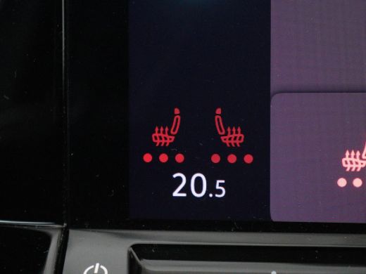 Volkswagen Golf Variant 1.5 eTSI R-Line | Stoel & stuurverwarming | Camera | Sportstoelen | Sfeerverlichting | Digital Co... ActivLease financial lease