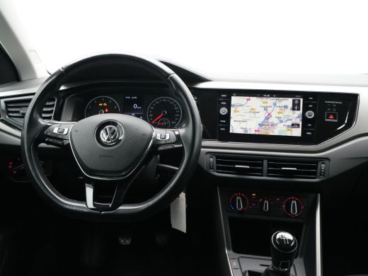 Volkswagen Polo 1.0 TSI 95pk Comfortline Navigatie Carplay Acc Pdc Dab 146 ActivLease financial lease