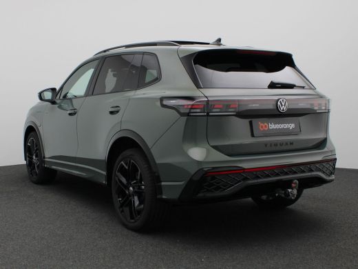 Volkswagen Tiguan 1.5 eHybrid R-Line Edition 272PK DSG Pano-Schuifdak, 20" LM Velgen, Trekhaak, Black Style, Navi v... ActivLease financial lease