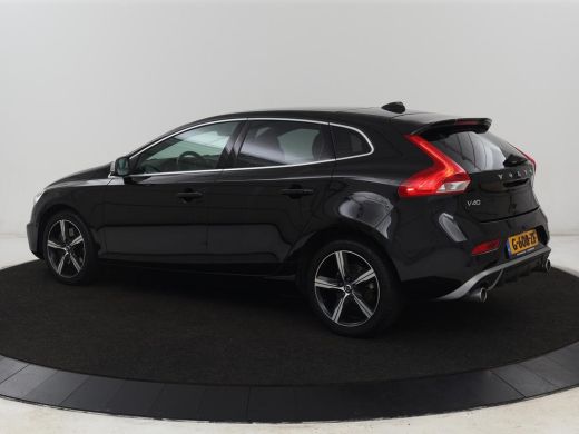 Volvo  V40 1.5 T3 Polar+ Sport | Panoramadak | Stoelverwarming | Camera | Full LED | Navigatie | Park Assist... ActivLease financial lease