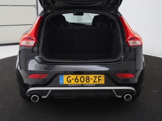 Volvo  V40 1.5 T3 Polar+ Sport | Panoramadak | Stoelverwarming | Camera | Full LED | Navigatie | Park Assist... ActivLease financial lease