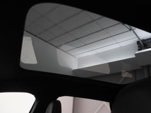 Volvo  V40 1.5 T3 Polar+ Sport | Panoramadak | Stoelverwarming | Camera | Full LED | Navigatie | Park Assist... ActivLease financial lease