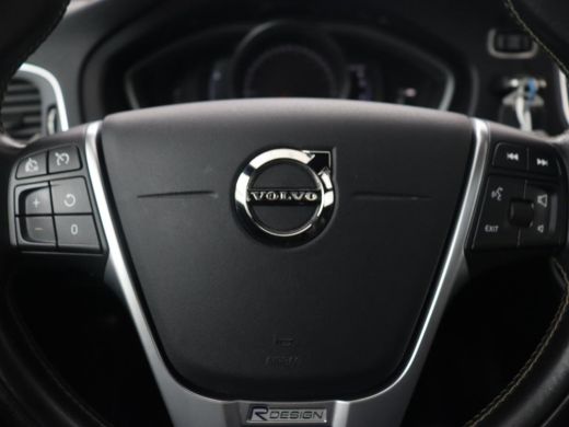 Volvo  V40 1.5 T3 Polar+ Sport | Panoramadak | Stoelverwarming | Camera | Full LED | Navigatie | Park Assist... ActivLease financial lease