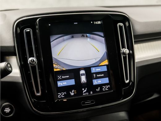 Volvo  XC40 1.5 T4 Recharge R-Design Expression 211Pk Automaat (APPLE CARPLAY, GROOT NAVI, STUUR/STOELVERWARM... ActivLease financial lease