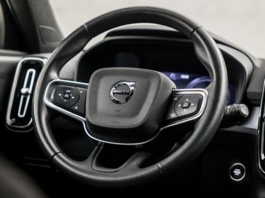 Volvo  XC40 1.5 T4 Recharge R-Design Expression 211Pk Automaat (APPLE CARPLAY, GROOT NAVI, STUUR/STOELVERWARM... ActivLease financial lease