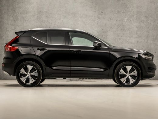 Volvo  XC40 1.5 T4 Recharge R-Design Expression 211Pk Automaat (APPLE CARPLAY, GROOT NAVI, STUUR/STOELVERWARM... ActivLease financial lease