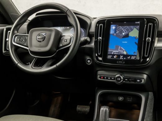 Volvo  XC40 1.5 T4 Recharge R-Design Expression 211Pk Automaat (APPLE CARPLAY, GROOT NAVI, STUUR/STOELVERWARM... ActivLease financial lease