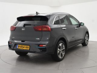 Kia e-Niro DYNAMICPLUSLINE 64 kWh + SCHUIFDAK | CARPLAY | CAMERA | STOEL/STUUURWIELVERW.