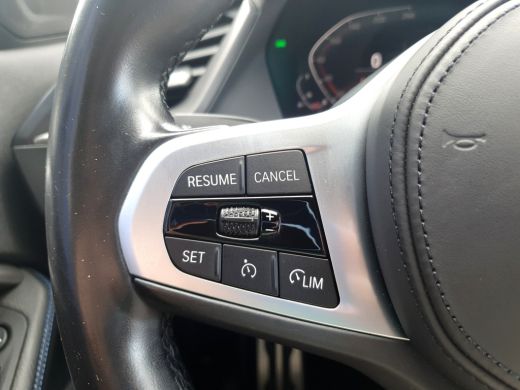 BMW 1 Serie 118i M-Sport | Stoelverwarming | Camera | Cruise Control | Climate ActivLease financial lease