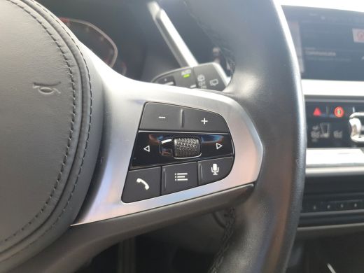 BMW 1 Serie 118i M-Sport | Stoelverwarming | Camera | Cruise Control | Climate ActivLease financial lease