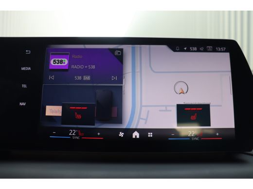 BMW 1 Serie 120 M Sport Automaat / Sportstoelen / Achteruitrijcamera / M Adaptief onderstel / Stoelverwarming ActivLease financial lease