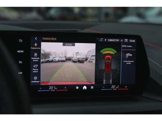 BMW 1 Serie 120 M Sport Automaat / Sportstoelen / Achteruitrijcamera / M Adaptief onderstel / Stoelverwarming ActivLease financial lease