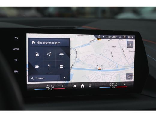 BMW 1 Serie 120 M Sport Automaat / Sportstoelen / Achteruitrijcamera / M Adaptief onderstel / Stoelverwarming ActivLease financial lease