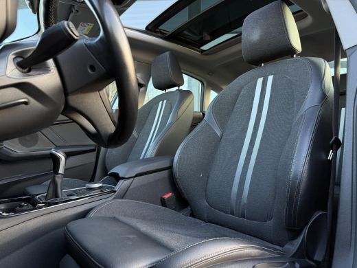 BMW 2 Serie Gran Coup&eacute; 218d Business Ed. | Panorama | Carplay | Live Cockpit | Navi ActivLease financial lease