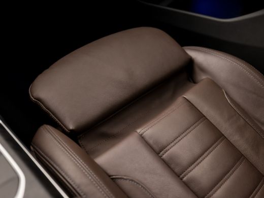 BMW 3 Serie Touring 318i Sportline 157Pk Automaat (APPLE CARPLAY, GROOT NAVI, ZWART HEMEL, LEDER, STOELVERWAR... ActivLease financial lease