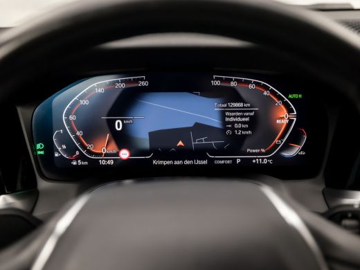 BMW 3 Serie Touring 318i Sportline 157Pk Automaat (APPLE CARPLAY, GROOT NAVI, ZWART HEMEL, LEDER, STOELVERWAR... ActivLease financial lease