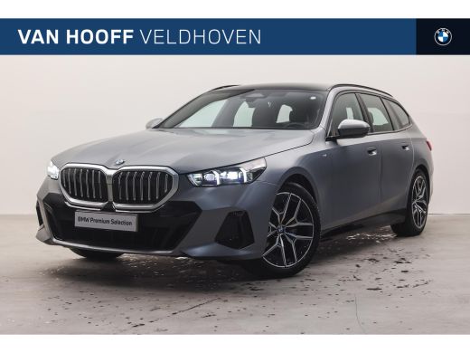 BMW 5 Serie Touring 520i High Executive M Sport Automaat / Panoramadak / Trekhaak / Comfort Access / Adaptiev...