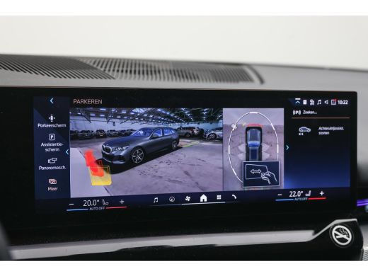 BMW 5 Serie Touring 520i High Executive M Sport Automaat / Panoramadak / Trekhaak / Comfort Access / Adaptiev... ActivLease financial lease