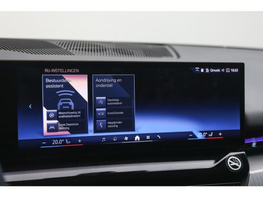 BMW 5 Serie Touring 520i High Executive M Sport Automaat / Panoramadak / Trekhaak / Comfort Access / Adaptiev... ActivLease financial lease