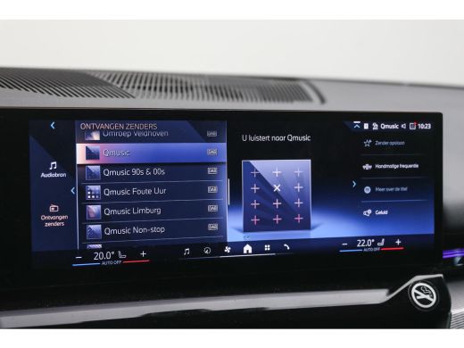 BMW 5 Serie Touring 520i High Executive M Sport Automaat / Panoramadak / Trekhaak / Comfort Access / Adaptiev... ActivLease financial lease