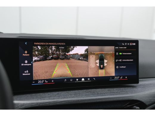 BMW i4 eDrive35 Gran Coup&eacute; High Executive M Sport / Schuif-kanteldak / Adaptieve LED / Active Cruise Con... ActivLease financial lease