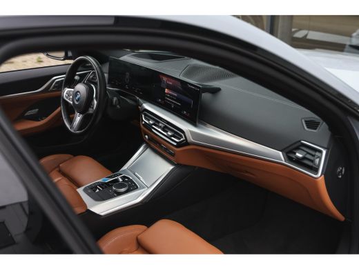 BMW i4 eDrive40 High Executive M Sport / Schuif-kanteldak / Sportstoelen / M Adaptief onderstel / Laserl... ActivLease financial lease