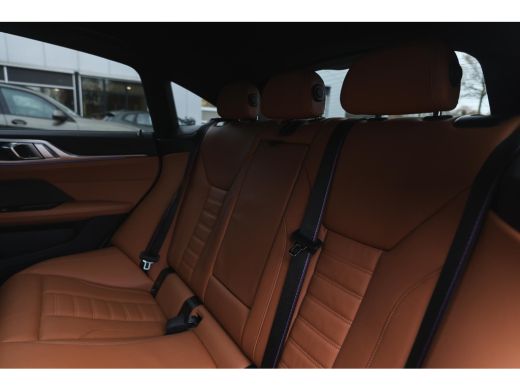 BMW i4 eDrive40 High Executive M Sport / Schuif-kanteldak / Sportstoelen / M Adaptief onderstel / Laserl... ActivLease financial lease