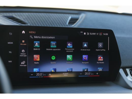 BMW iX1 xDrive30 / Sportstoelen / Achteruitrijcamera / M Adaptief onderstel / Comfort Access / Adaptieve LED ActivLease financial lease