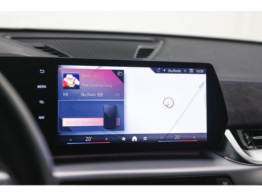 BMW iX2 eDrive20 M Sport / Sportstoelen / Achteruitrijcamera / M Adaptief onderstel ActivLease financial lease