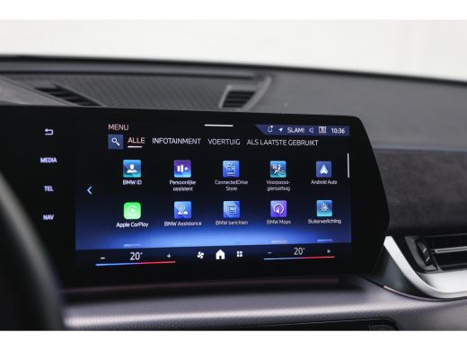 BMW iX2 eDrive20 M Sport / Sportstoelen / Achteruitrijcamera / M Adaptief onderstel ActivLease financial lease