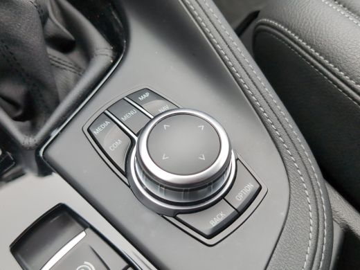 BMW X1 xDrive25e | Plug-In | Sportstoelen | Camera | Elektrische Klep | Cruise Control ActivLease financial lease