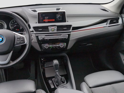 BMW X1 xDrive25e | Plug-In | Sportstoelen | Camera | Elektrische Klep | Cruise Control ActivLease financial lease