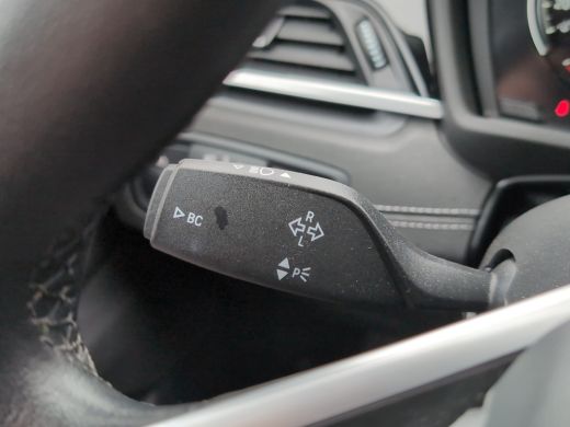 BMW X1 xDrive25e | Plug-In | Sportstoelen | Camera | Elektrische Klep | Cruise Control ActivLease financial lease