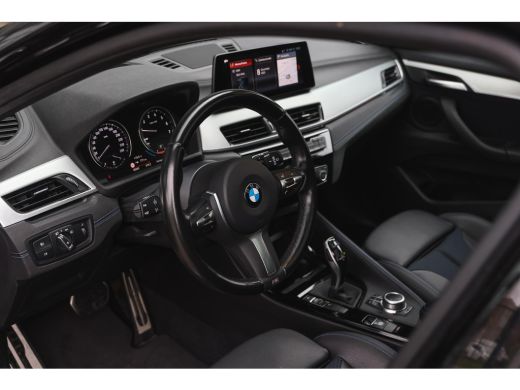 BMW X2 sDrive18i M Sport Automaat / Panoramadak / Sportstoelen / Achteruitrijcamera / M Sportonderstel /... ActivLease financial lease