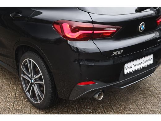 BMW X2 sDrive18i M Sport Automaat / Panoramadak / Sportstoelen / Achteruitrijcamera / M Sportonderstel /... ActivLease financial lease