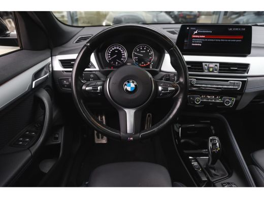 BMW X2 sDrive18i M Sport Automaat / Panoramadak / Sportstoelen / Achteruitrijcamera / M Sportonderstel /... ActivLease financial lease