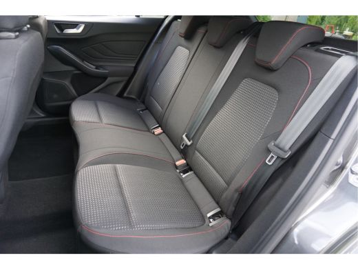 Ford Focus 1.0 EcoBoost Hybrid ST Line Navi Incl. afleverbeurt en 12 Bovag garantie ActivLease financial lease