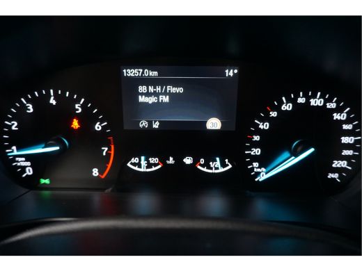 Ford Focus 1.0 EcoBoost Hybrid ST Line Navi Incl. afleverbeurt en 12 Bovag garantie ActivLease financial lease