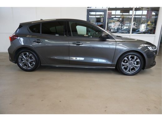 Ford Focus 1.0 EcoBoost Hybrid ST Line Navi Incl. afleverbeurt en 12 Bovag garantie ActivLease financial lease