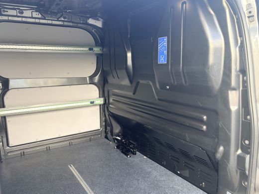 Ford Transit Custom 320 2.0 TDCI 136pk L2H1 Trend | Driver Assistance Pack | Full LED | Heavy duty betimmering | Ford... ActivLease financial lease