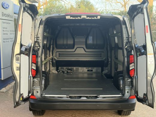 Ford Transit Custom 320 2.0 TDCI 136pk L2H1 Trend | Driver Assistance Pack | Full LED | Heavy duty betimmering | Ford... ActivLease financial lease