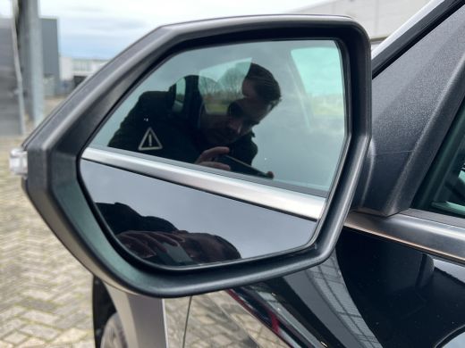 Hyundai Kona 1.6 GDI 141pk HEV Comfort Smart | Camera | Draadloos carplay | Climate control | Adaptive cruise ... ActivLease financial lease