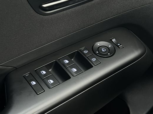 Hyundai Kona 1.6 GDI HEV N Line | ACC | Keyless | LED | Camera | 18 inch ActivLease financial lease