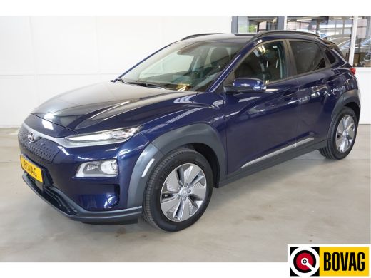 Hyundai Kona EV Style 64 kWh Navigatie, Camera, Stoel en Stuur verwarming.