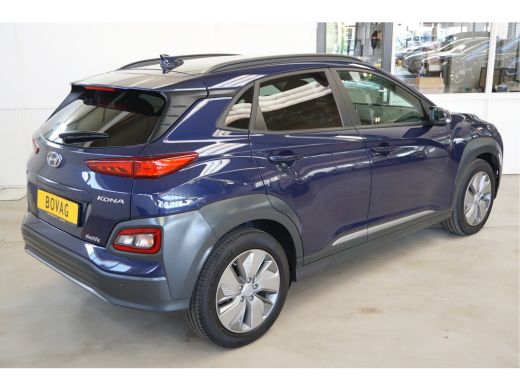 Hyundai Kona EV Style 64 kWh Navigatie, Camera, Stoel en Stuur verwarming. ActivLease financial lease