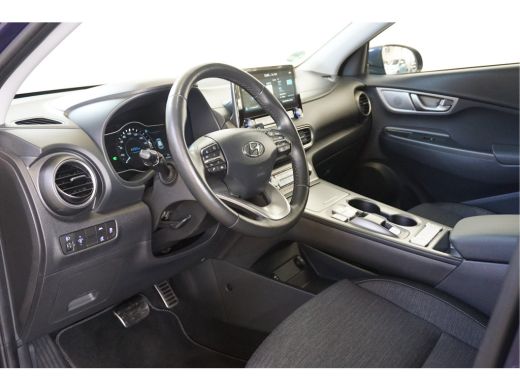 Hyundai Kona EV Style 64 kWh Navigatie, Camera, Stoel en Stuur verwarming. ActivLease financial lease