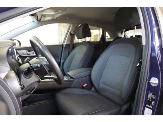 Hyundai Kona EV Style 64 kWh Navigatie, Camera, Stoel en Stuur verwarming. ActivLease financial lease