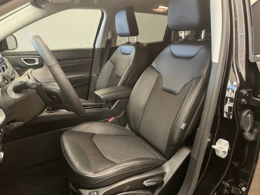 Jeep Compass 4xe 240 Plug-in Hybrid Electric Limited Camera | Digitaal Dashboard | 18" Lichtmetaal | Adaptieve... ActivLease financial lease