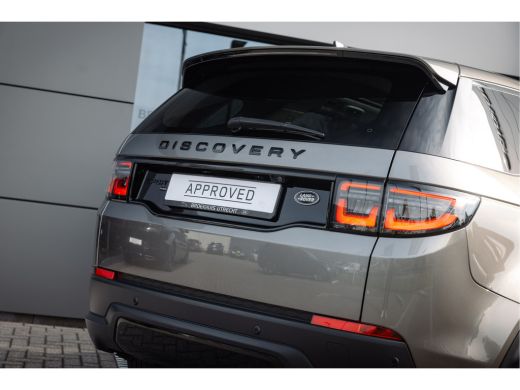 Land Rover Discovery Sport P300e PHEV AWD AUT | Black Pack | Afneembare trekhaak | Panoramadak | 360gr Camera | ActivLease financial lease